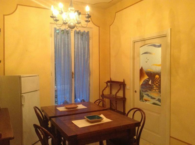 Casa Vacanza Angela Villa โบนัสโซลา ภายนอก รูปภาพ