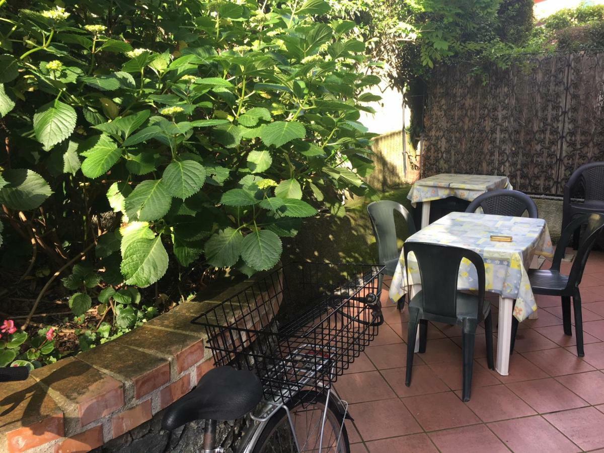 Casa Vacanza Angela Villa โบนัสโซลา ภายนอก รูปภาพ