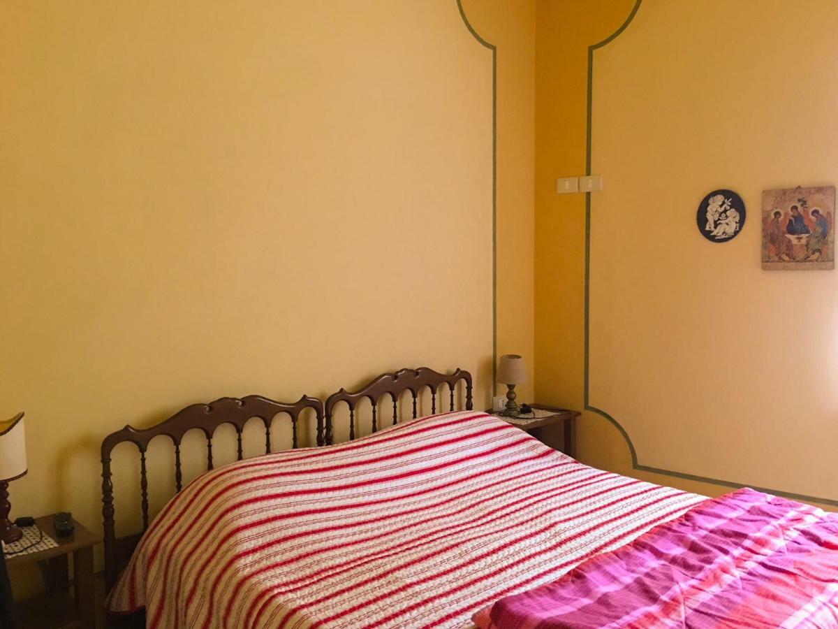Casa Vacanza Angela Villa โบนัสโซลา ภายนอก รูปภาพ